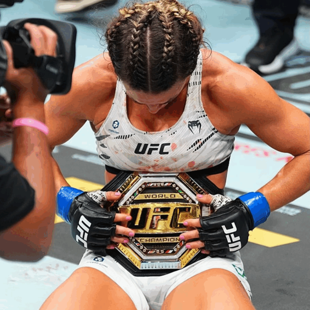 Missão dada é missão cumprida: Mackenzie Dern faz história e conquista a tríplice coroa do mundo das lutas