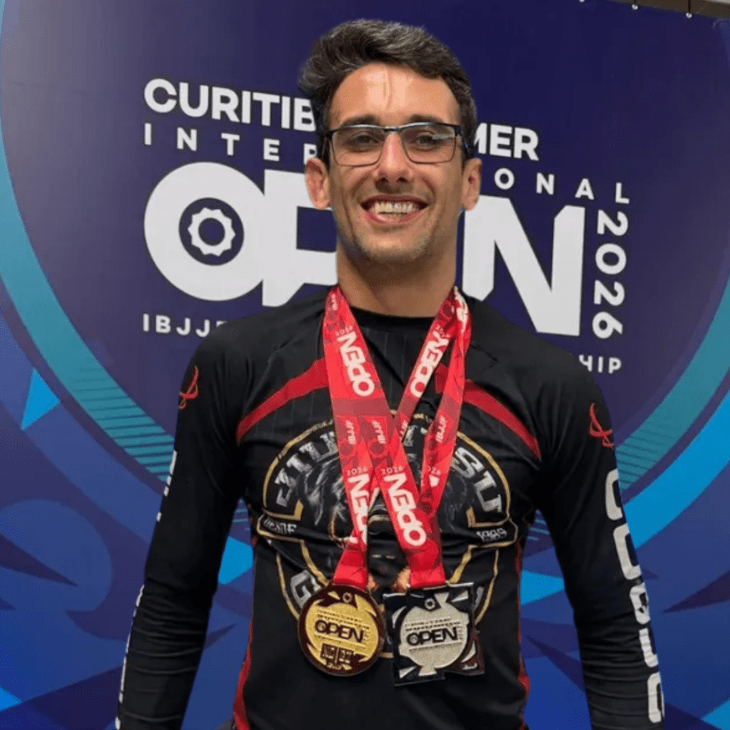 Rhaue Scuzziato brilha em casa e conquista três medalhas no Curitiba Sumer Internacional