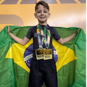 Noah Cordova conquista títulos com e sem kimono no Sul Brasileiro da PBJJF e mantém aproveitamento de 100%