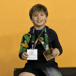 Lorenzo “Loro” Canfilde Geremias confirma favoritismo no Sul Brasileiro da PBJJF com ouro no No-Gi após duelo emocionante