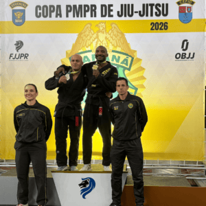 Cabo da PMPR Danilo Crescencio conquista ouro duplo e é destaque da Copa PMPR de Jiu-Jitsu