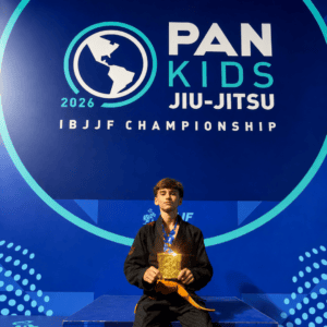 Miguel Zilli conquista o Pan Kids da IBJJF e leva Florianópolis ao lugar mais alto do pódio