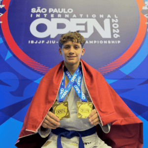 Filipe Gabriel conquista ouro no peso e absoluto do São Paulo International Open 2026