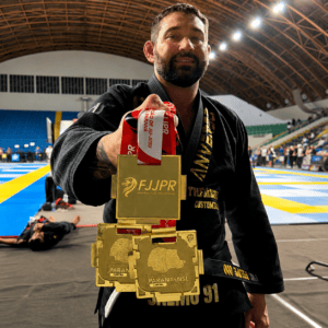 Felipe DDD conquista três medalhas de ouro e é um dos grandes destaques da 5ª Etapa do Circuito Paranaense de jiu-jitsu 2026