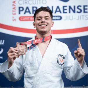 Guilherme Dutra conquista bronze na 5ª Etapa do Paranaense após duas finalizações