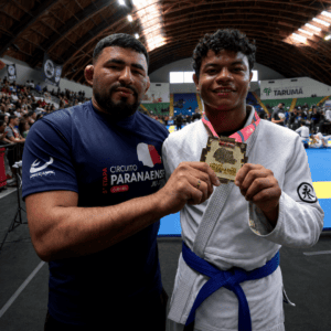 Delrikson Ryan conquista título do Campeonato Paranaense de Jiu-Jítsu com campanha dominante em Curitiba
