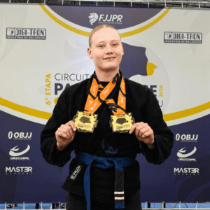 Isabella Scheidt conquista ouro no peso e no absoluto em Paranaguá