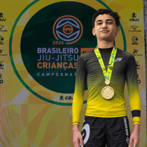 Nicolas Arcênio conquista o Brasileiro Crianças Sem Kimono 2026 CBJJ