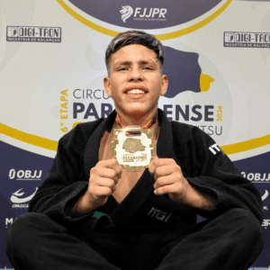 Erick Trator conquista mais um título no Circuito Paranaense de Jiu-Jitsu