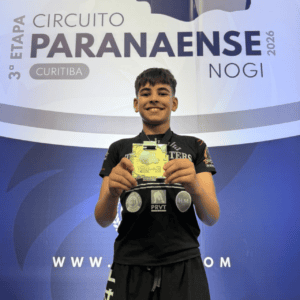 Com duas lutas e duas finalizações, Raphael Vinícius é campeão da 3ª etapa do Circuito Paranaense NoGi