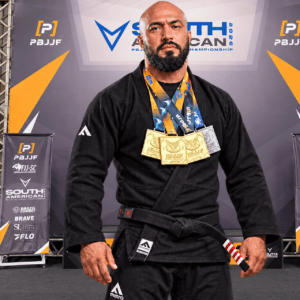 Wellington Monalisa brilha no Sul-Americano da PBJJF e conquista três ouros em Balneário Camboriú